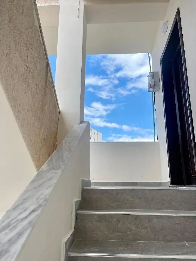 Saranda Lotus One Bedroom Апартаменты